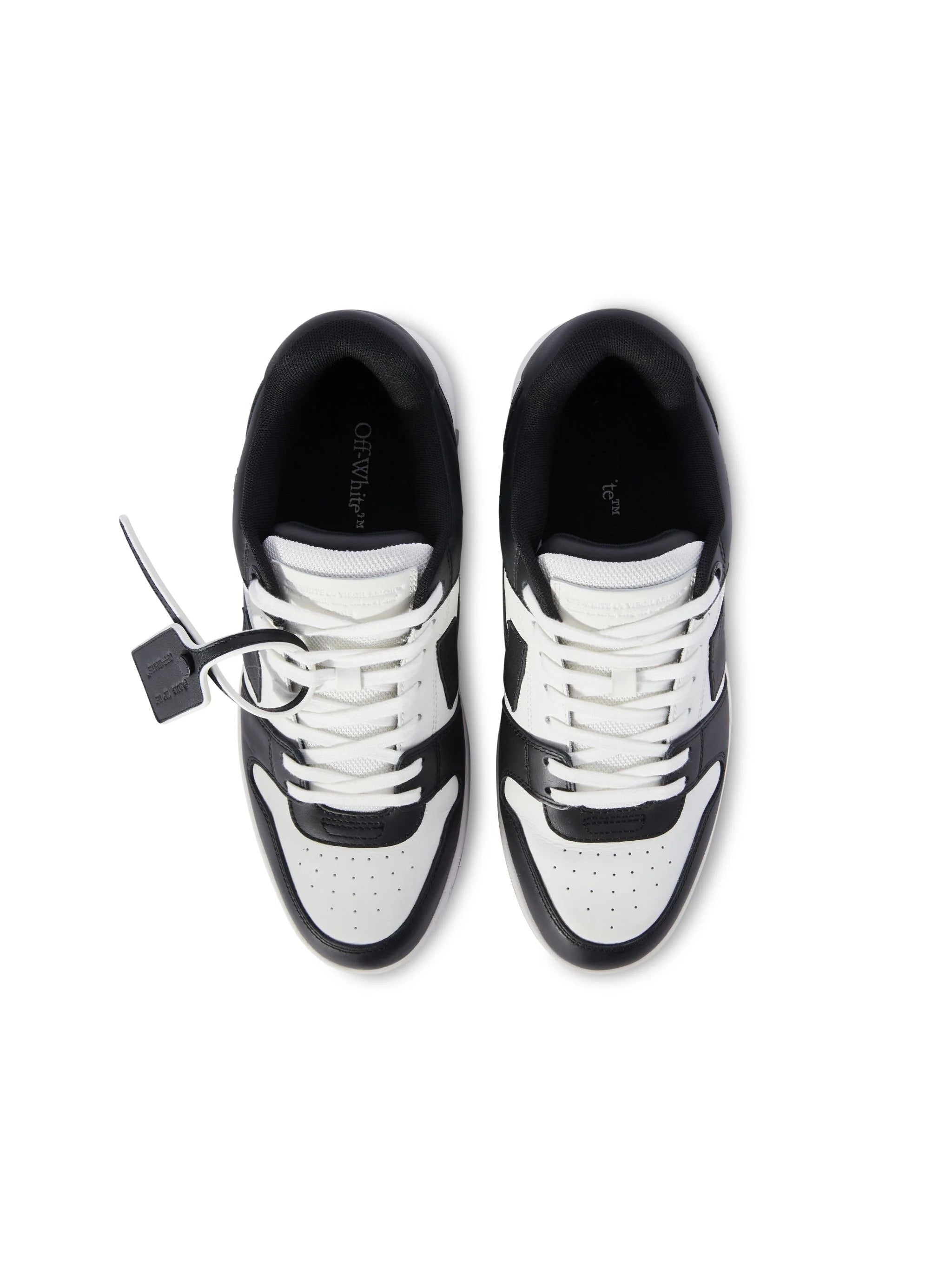Black/White Shoes With Arrow